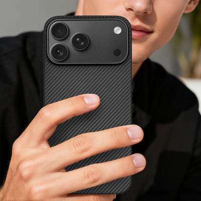 Cubierta móvil de fibra de carbono de aramida personalizada con marco de metal para iPhone 17 Pro Max
