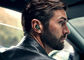 En auriculares inalámbricos ligeros de la versión TWS Bluetooth del estilo 5,0 del oído